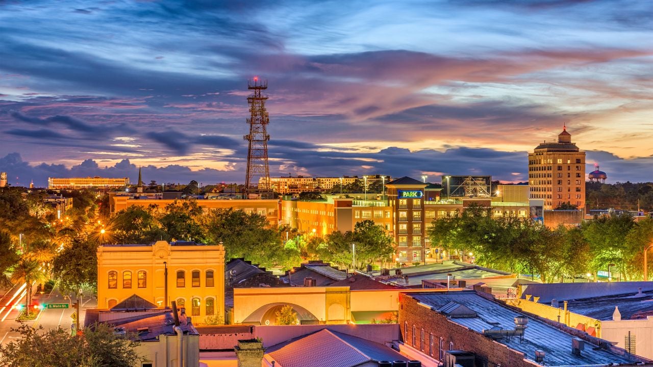 Gainesville, Florida, USA downtown skyline.
