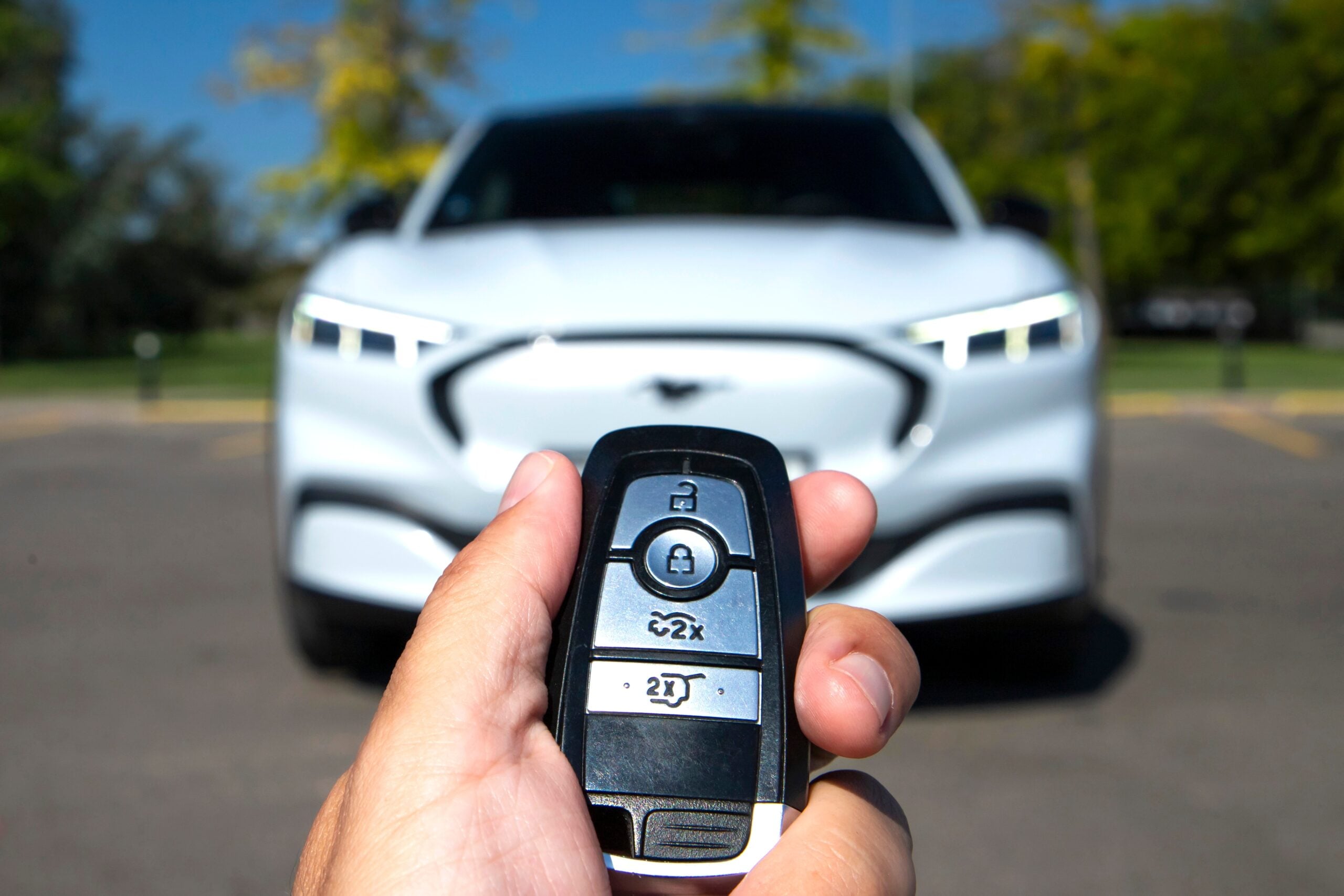 mach-e key