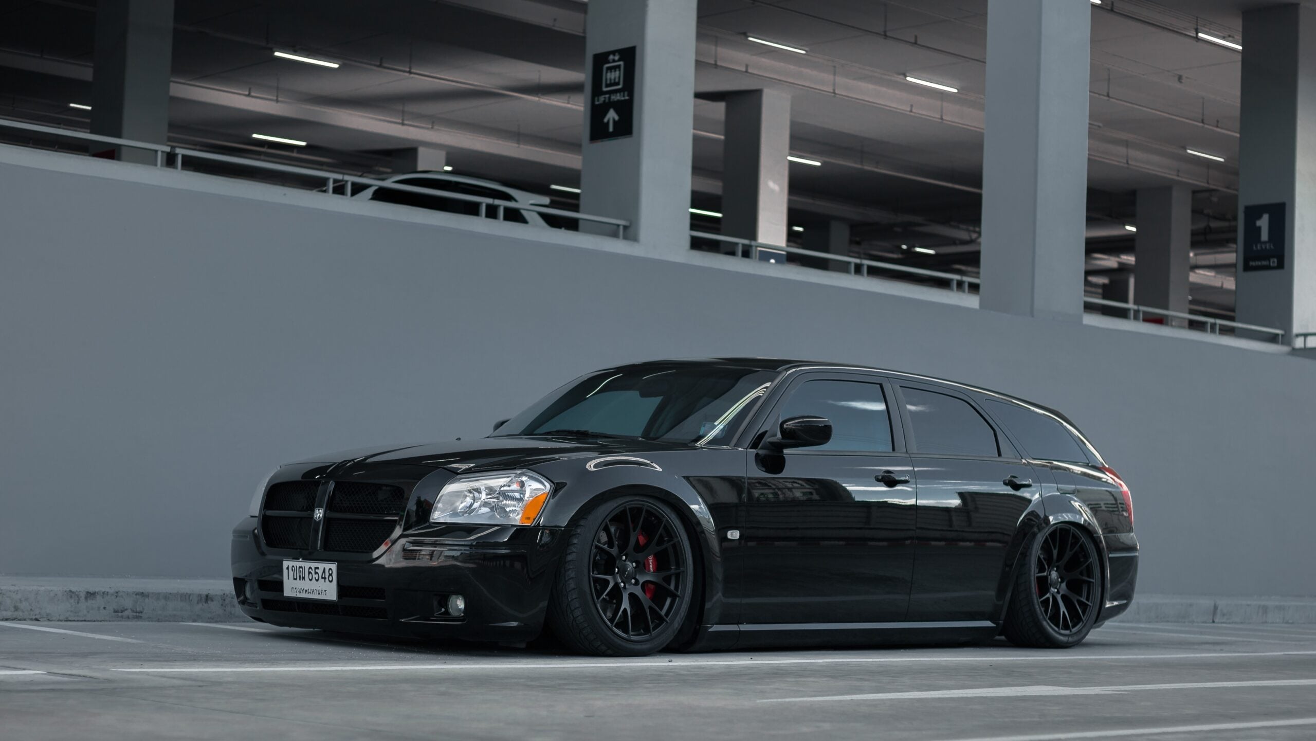 Dodge Magnum SRT8 scaled