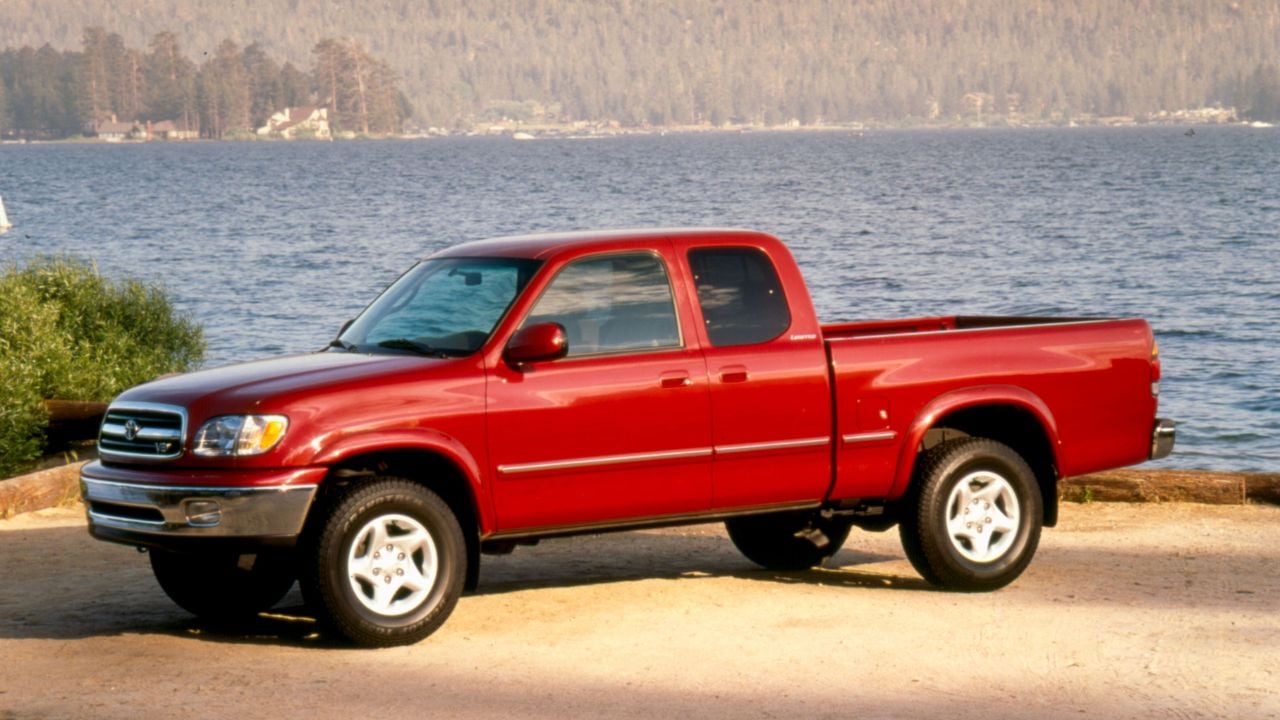 Toyota Tundra (First Generation)