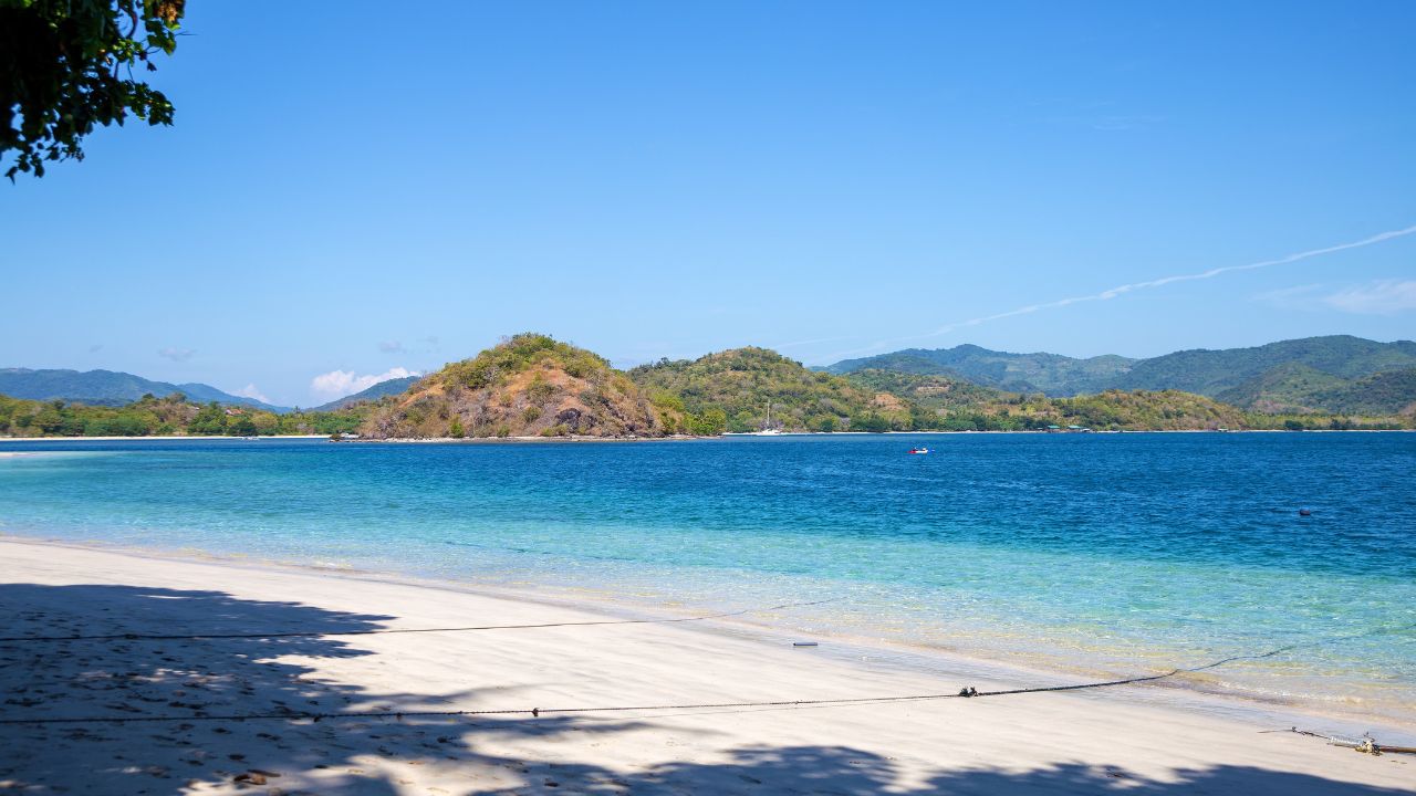 Beach on the Island Gili Asahan, Lombok, Indonesia, Southeast Asia.Island Gili Goleng in the background, Lombok, Indonesia.