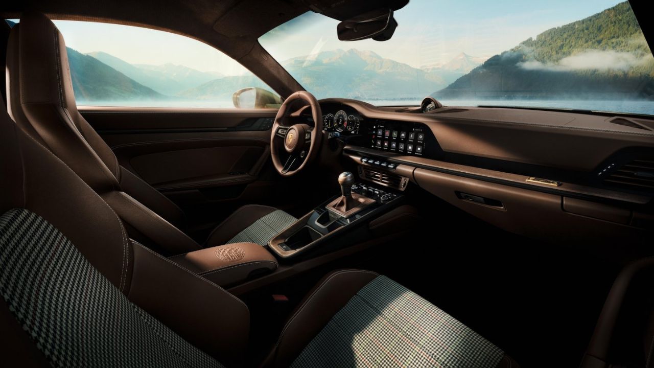 911 GT3 90 F. A. Porsche.