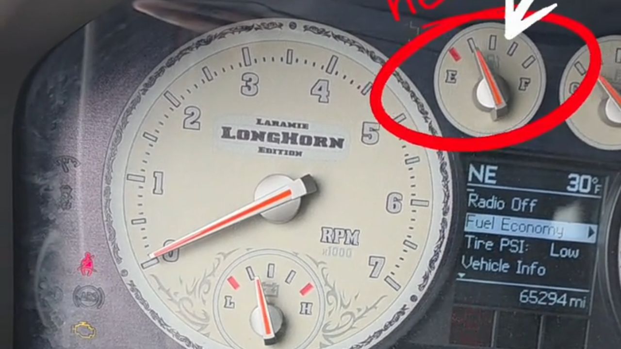 RAM Laramie Longhorn Edition tach.