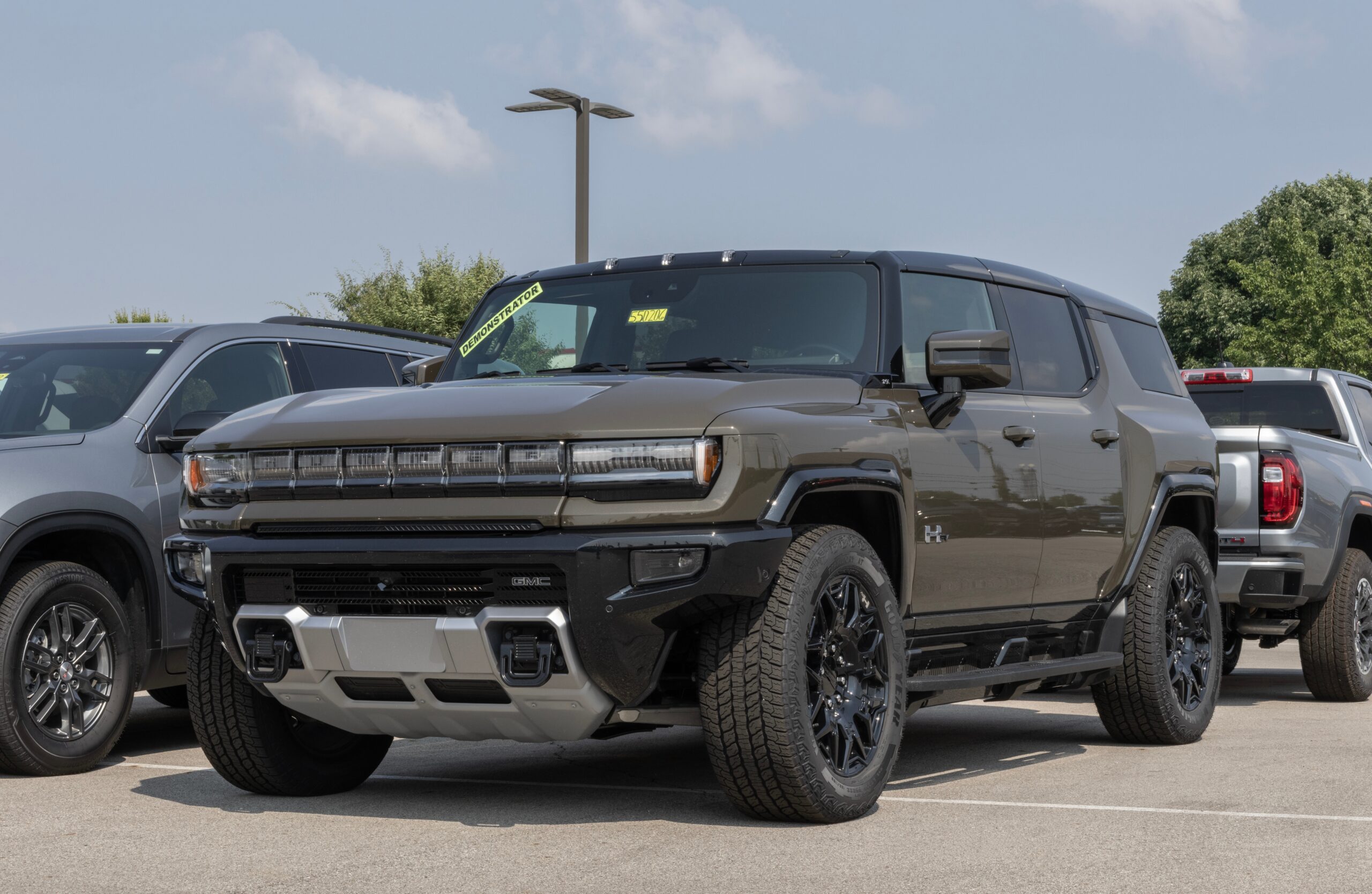 gmc hummer ev suv