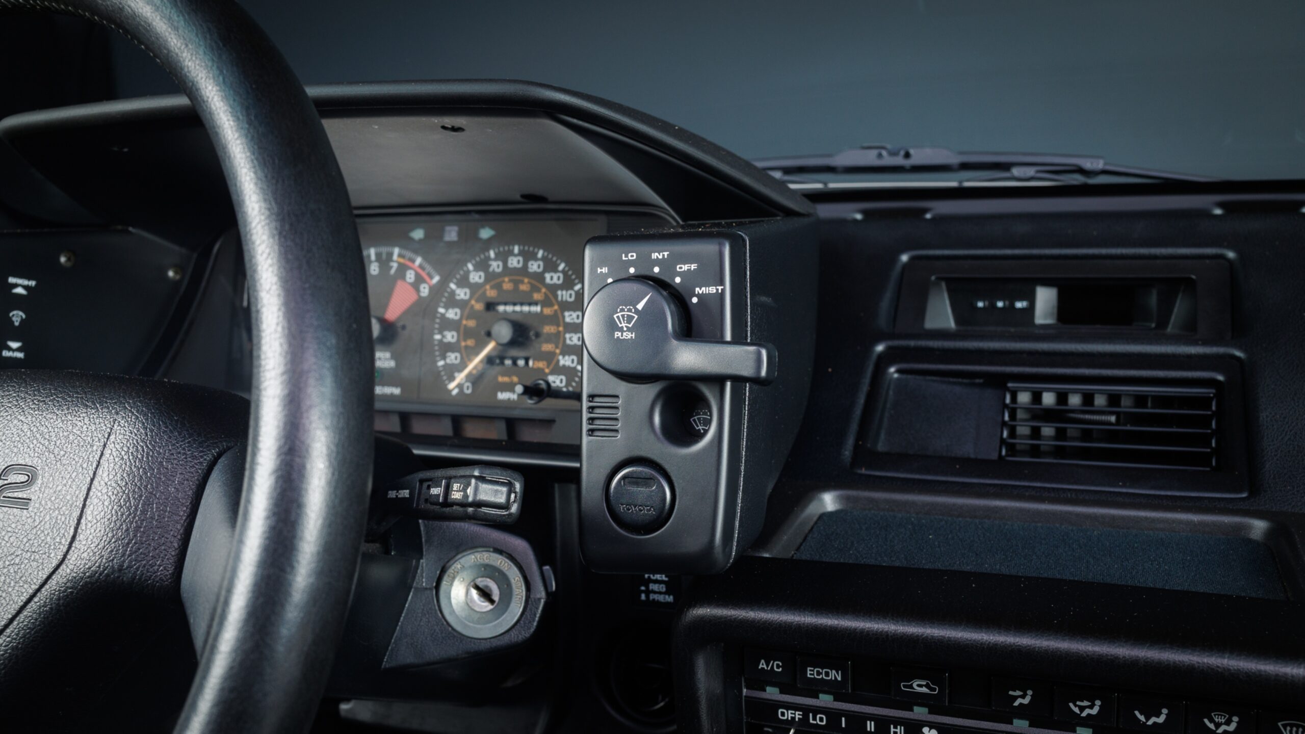 1988 toyota mr2 interior