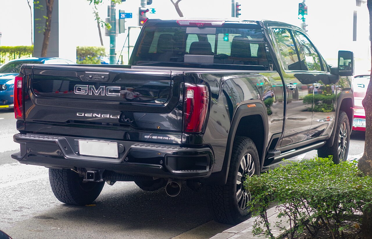 2023 GMC Sierra 2500 HD Denali Ultimate.