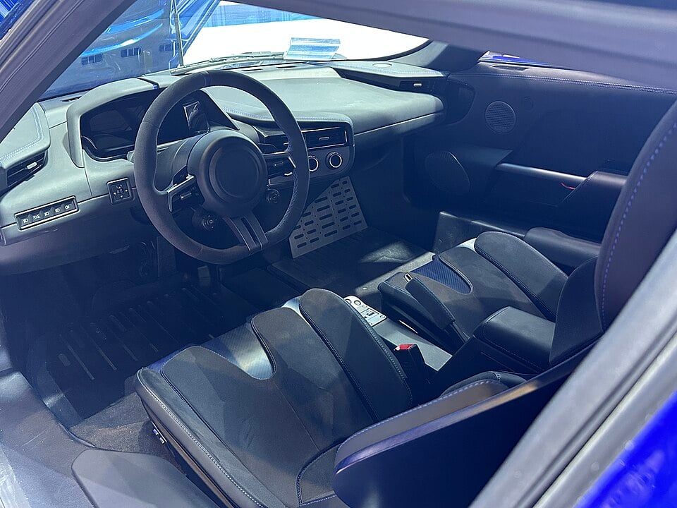 JMEV (SC) 01 interior.