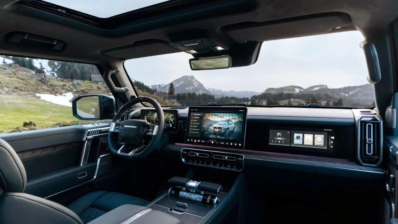 M-Hero 1 interior.