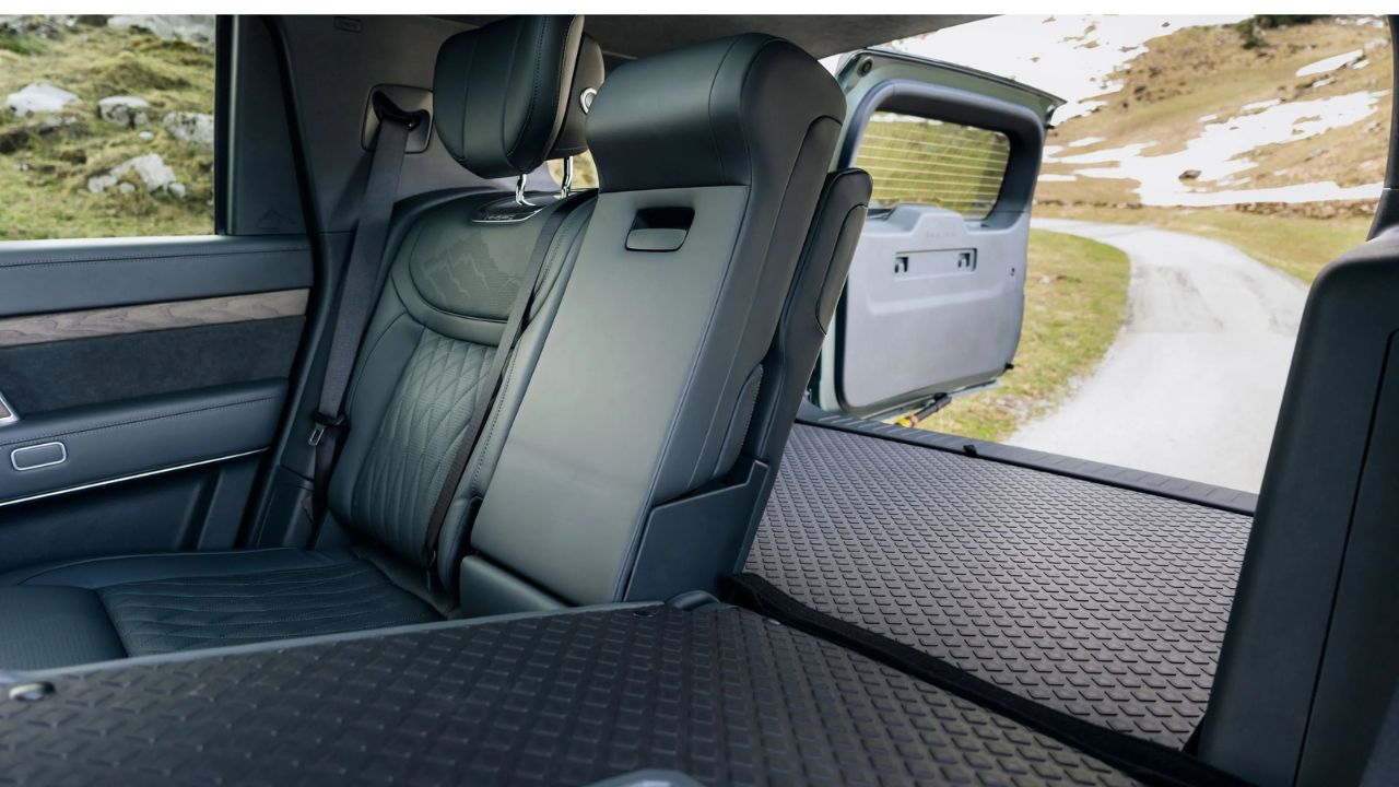 M-Hero 1 interior.