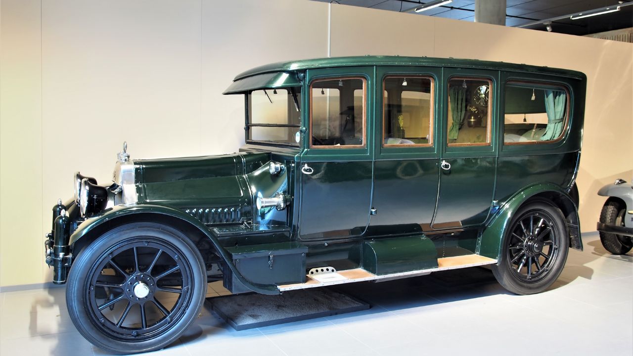 1915 Cadillac Model 51 V8