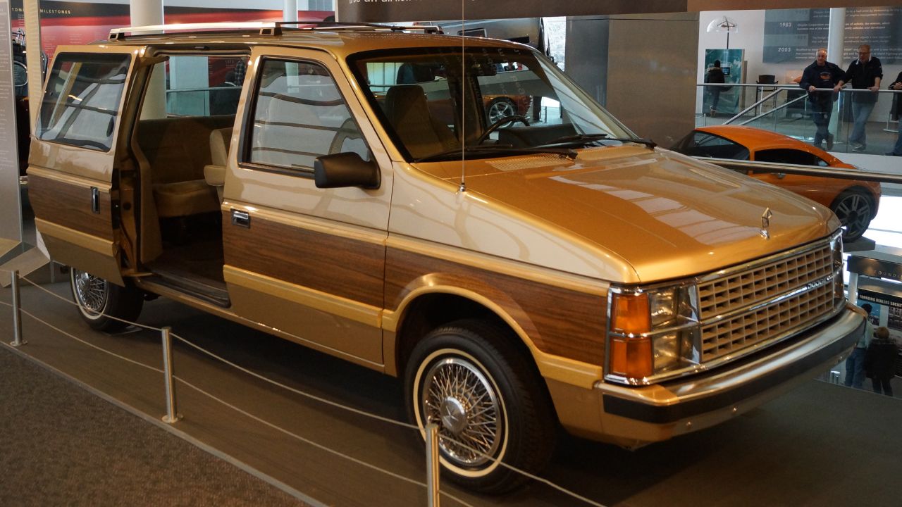 1984 Dodge Caravan