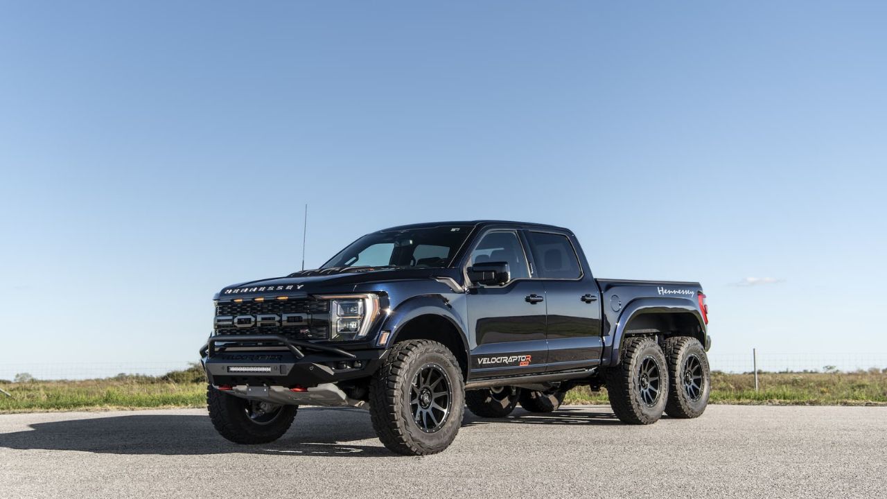 Hennessey VelociRaptor 6x6