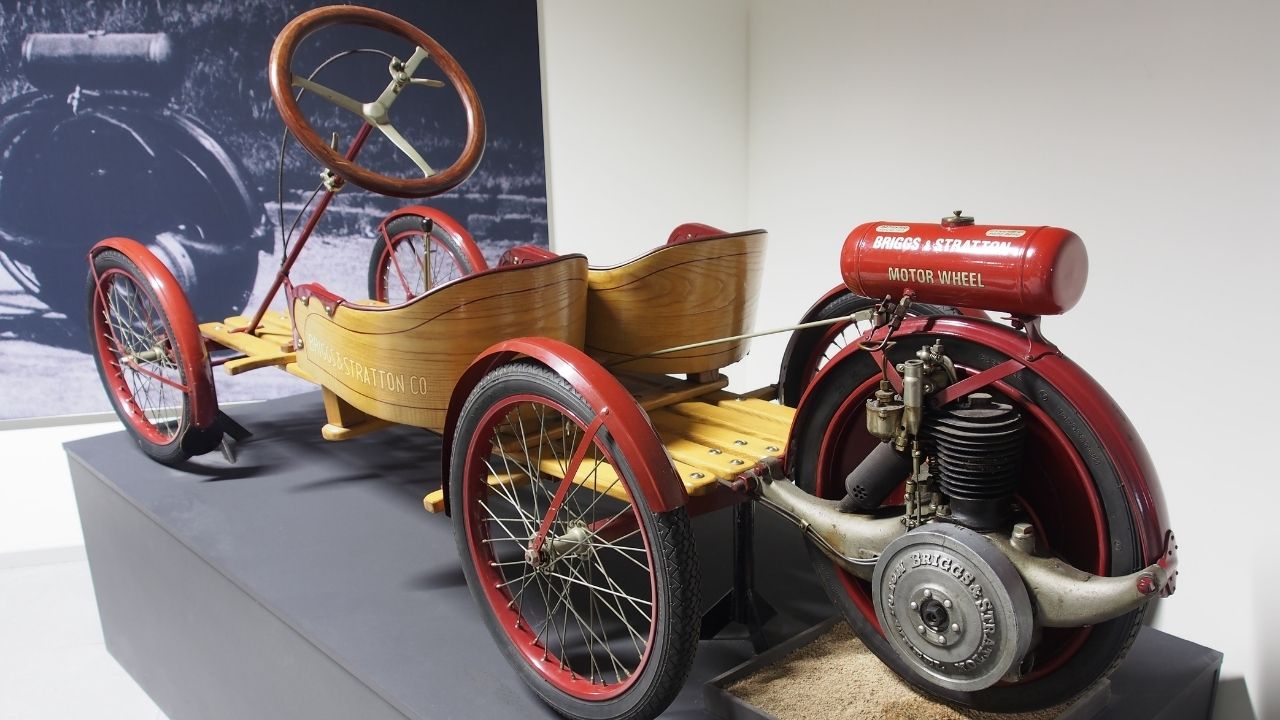 1920 Briggs & Stratton Flyer