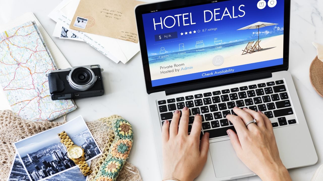 Hotel Deal Accommodation Lodge Motel Inn Concept