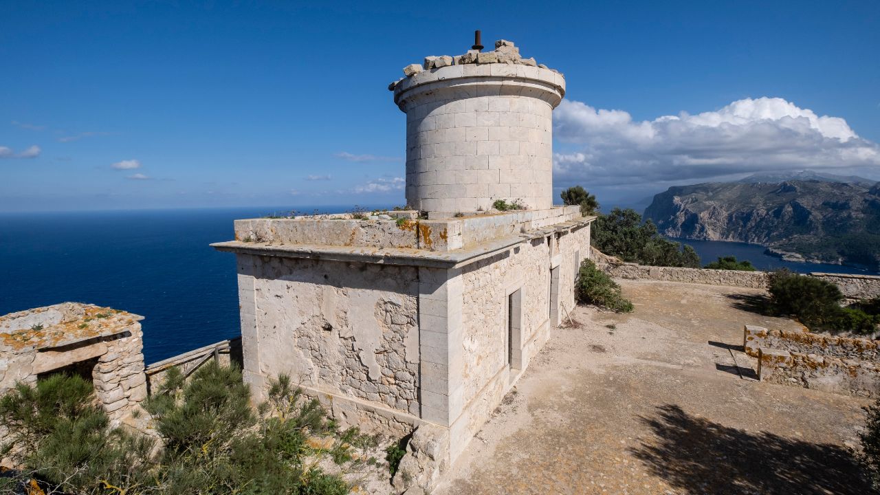 Far Vell lighthouse, (Na Popia), Sa Dragonera natural park, Mallorca, Balearic Islands, Spain