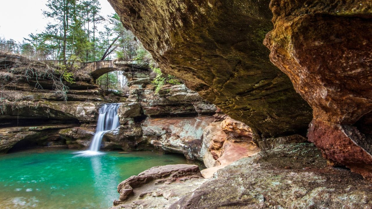 Upper Falls, Old Man's Cave, Hocking Hills State Park, Ohio
