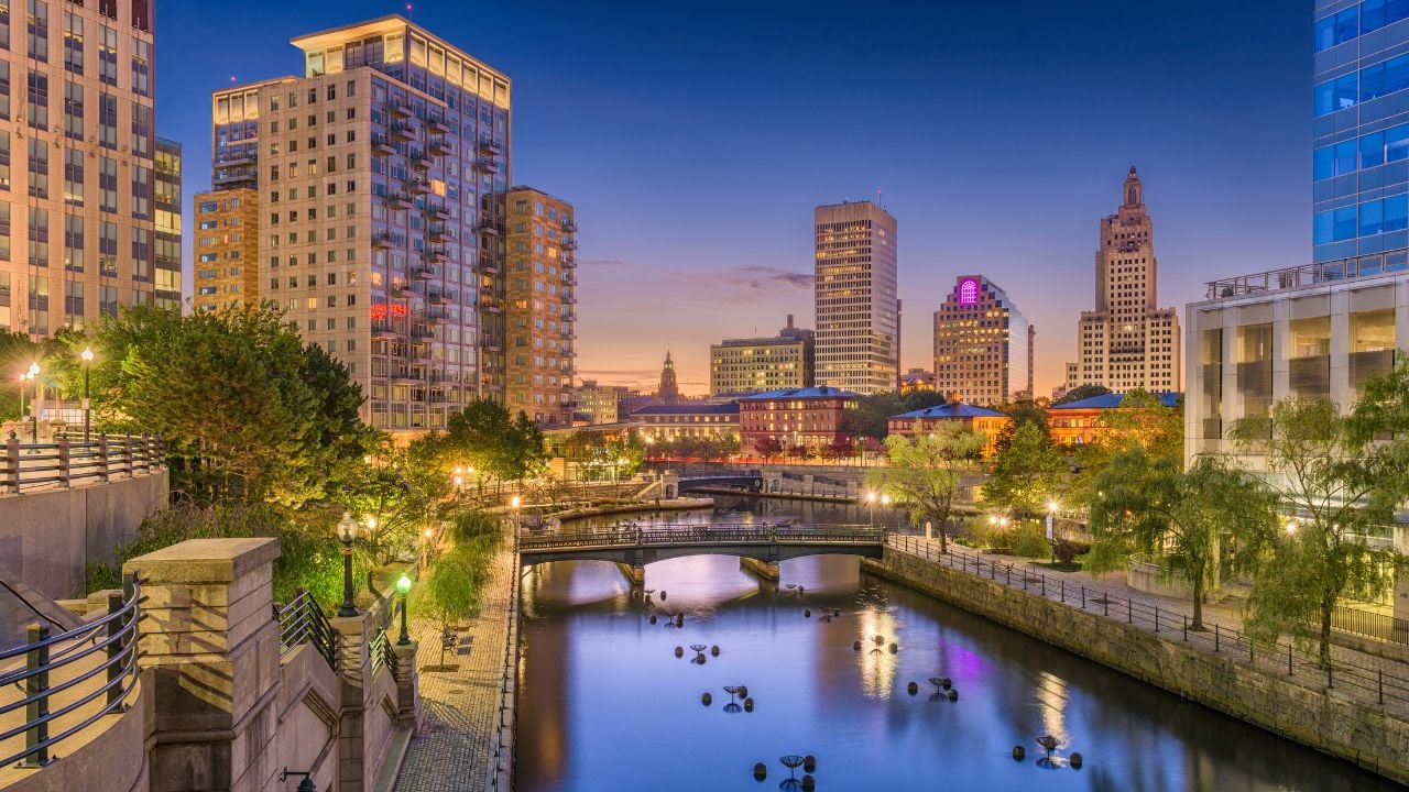 Providence, Rhode Island, park and skyline