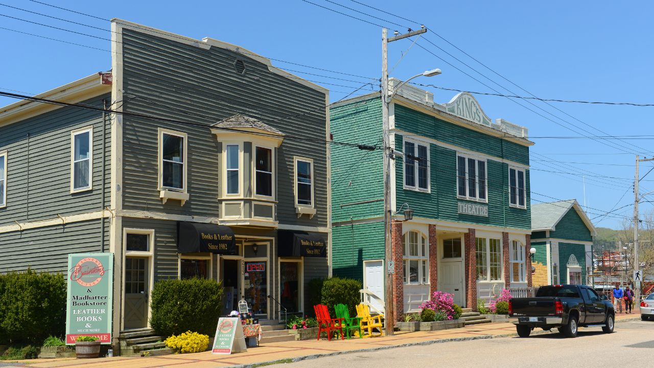 ANNAPOLIS ROYAL, NS, CANADA - MAY 21, 2016: Historic town center in Annapolis Royal, Nova Scotia, Canada. The historic core of Annapolis Royal was designated a National Historic Site of Canada in 1994