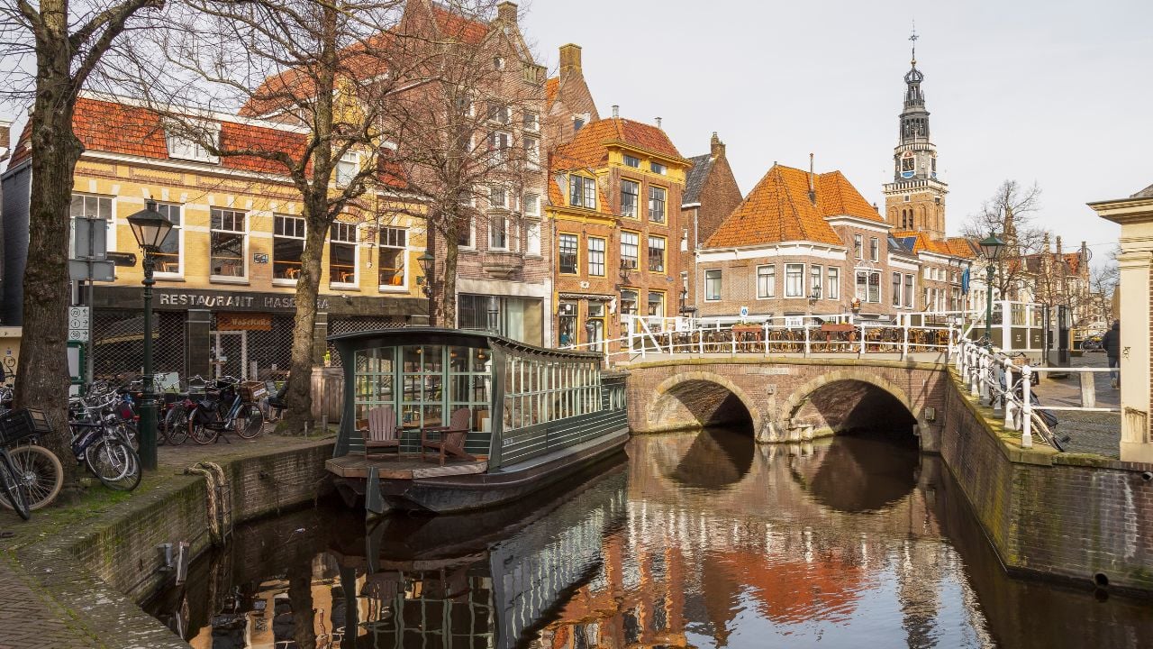 Alkmaar, The Netherlands, February 13, 2022; Cityscape of the center of Alkmaar.