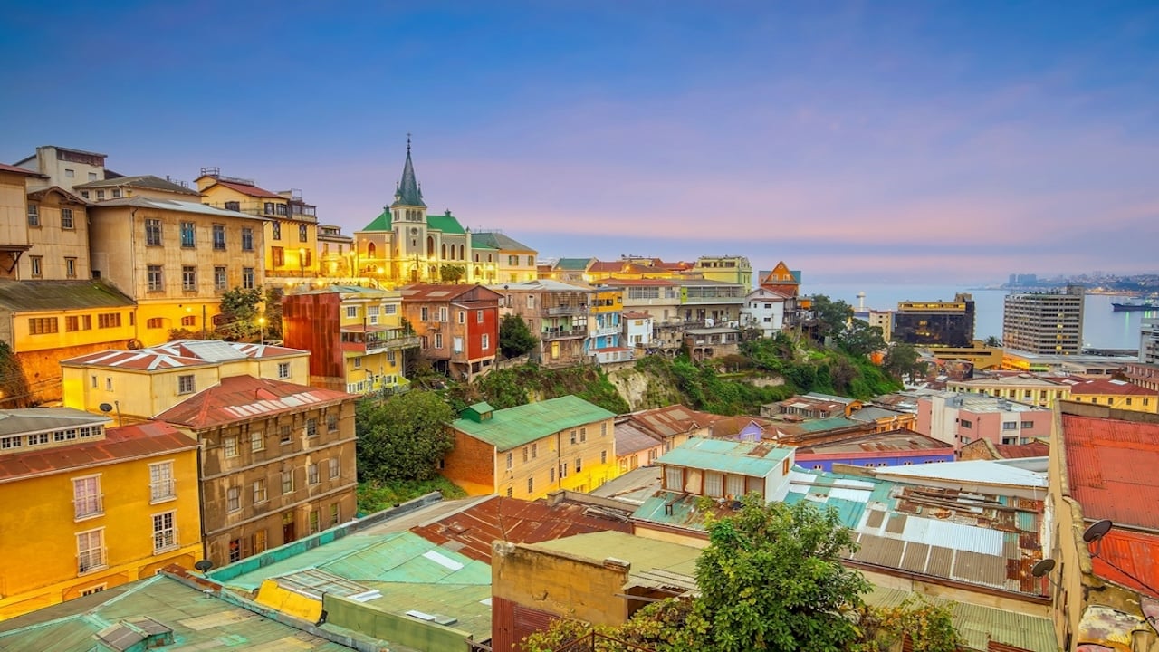 Colorful hillside view of Valparaíso, Chile
