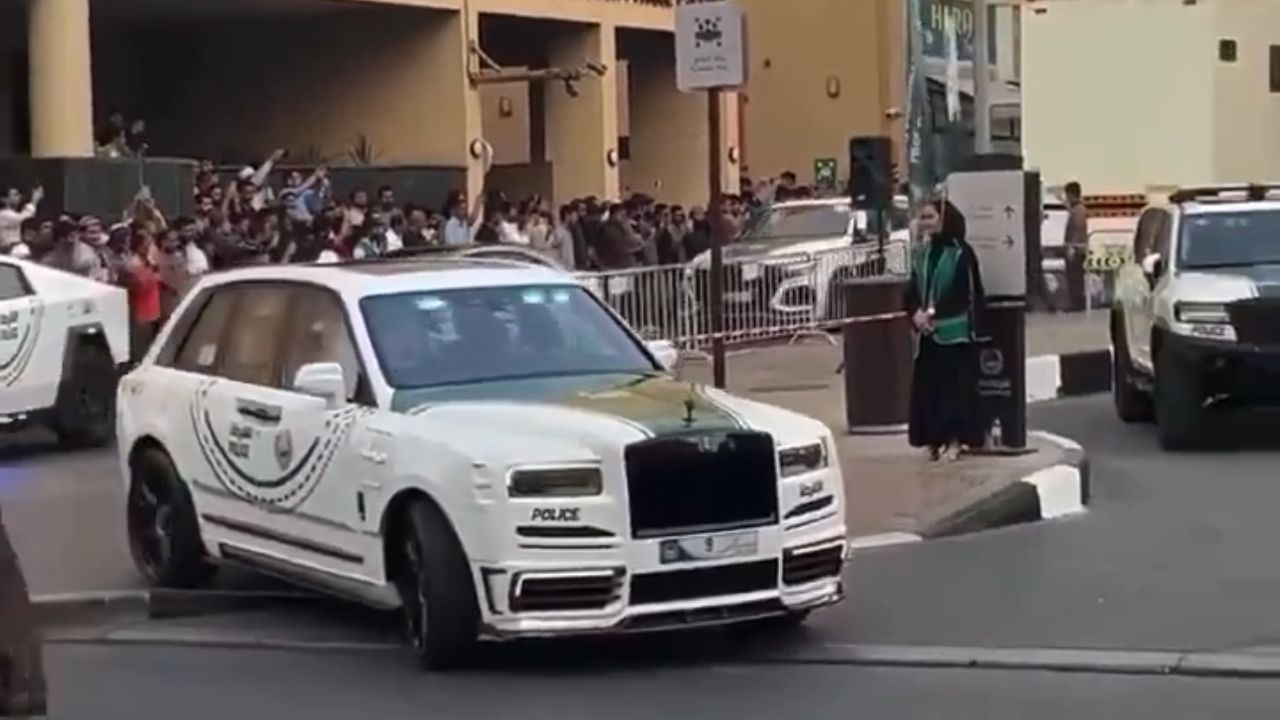 Rolls-Royce Cullinan police car.