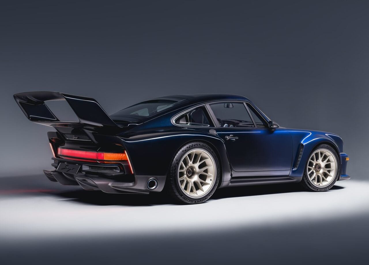 2026 Singer-DLS Turbo Sorcerer rear quarter.