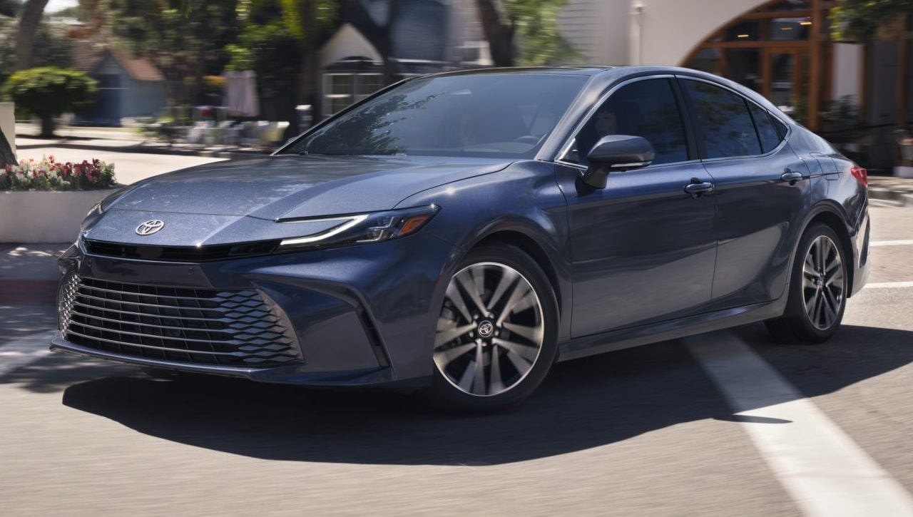 2026 Toyota Camry Hybrid Le