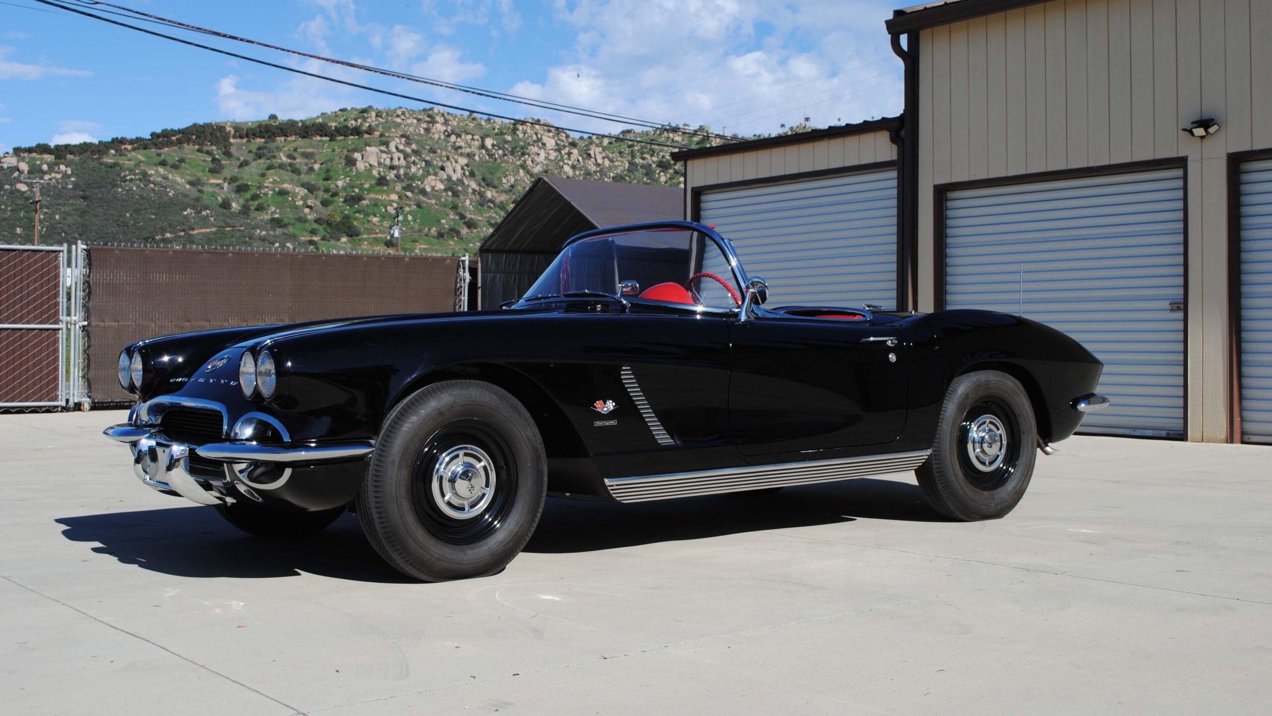 AZ26 Mecum Glendale 2026 1962 Chevrolet Corvette Convertible scaled