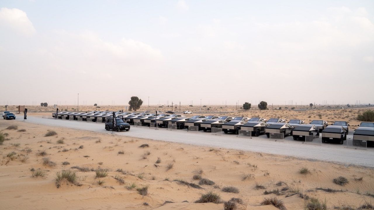 Tesla Cybertrucks