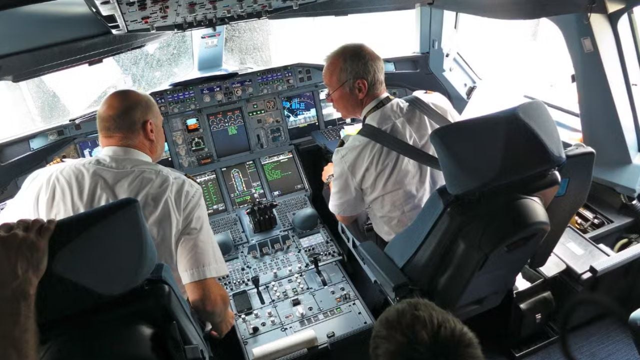 Airbus A380 Cockpit