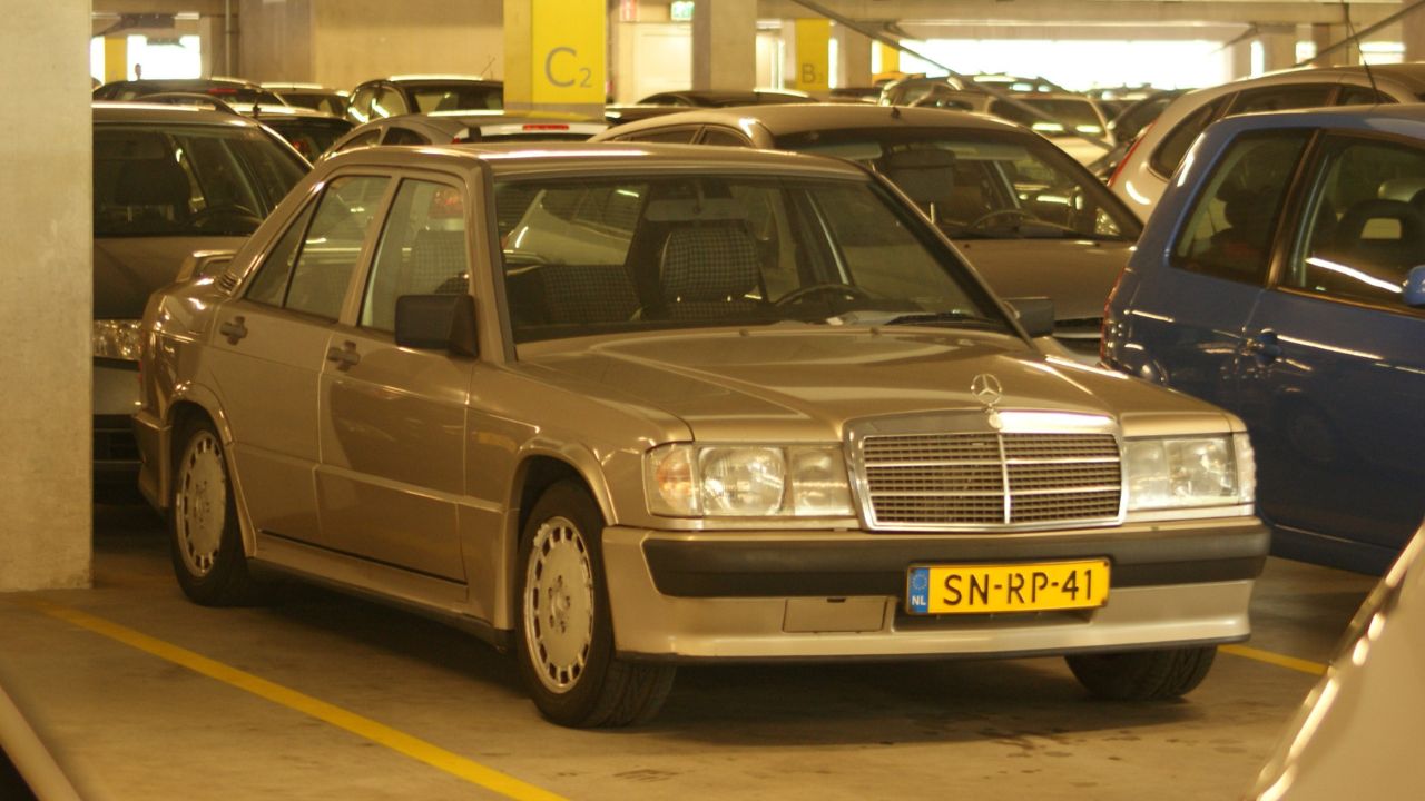 Mercedes-Benz 190E 2.3-16
