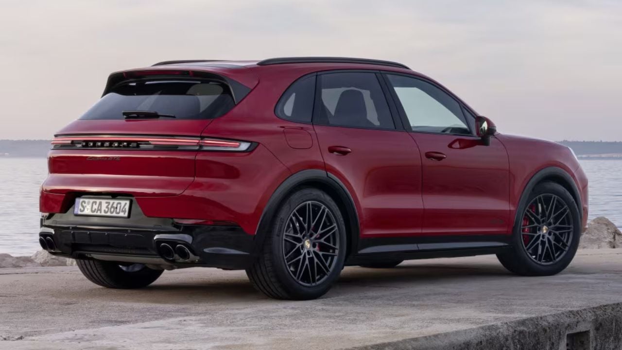 2025 Porsche Cayenne GTS