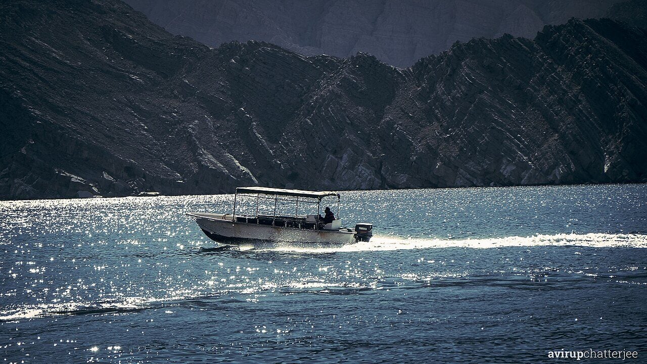 Speeding speed boat.