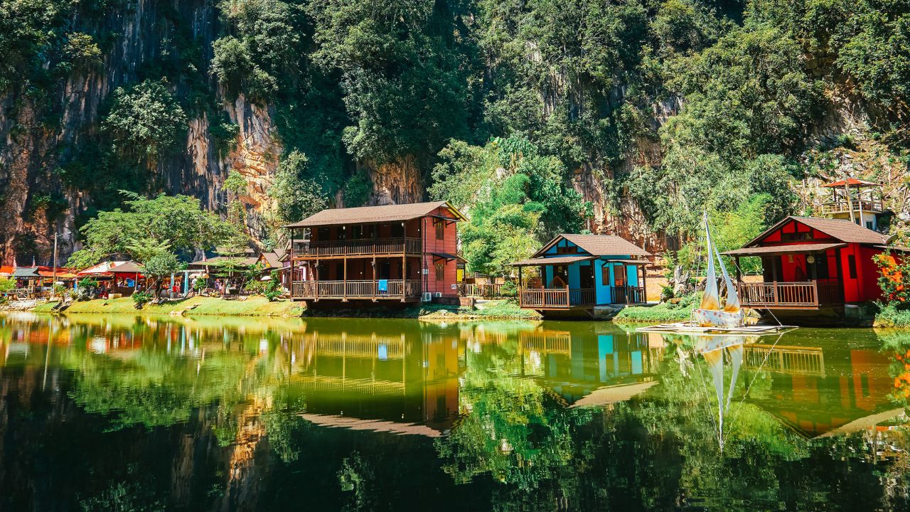 Wooden house at Ipoh Lake, Perak, Malaysia