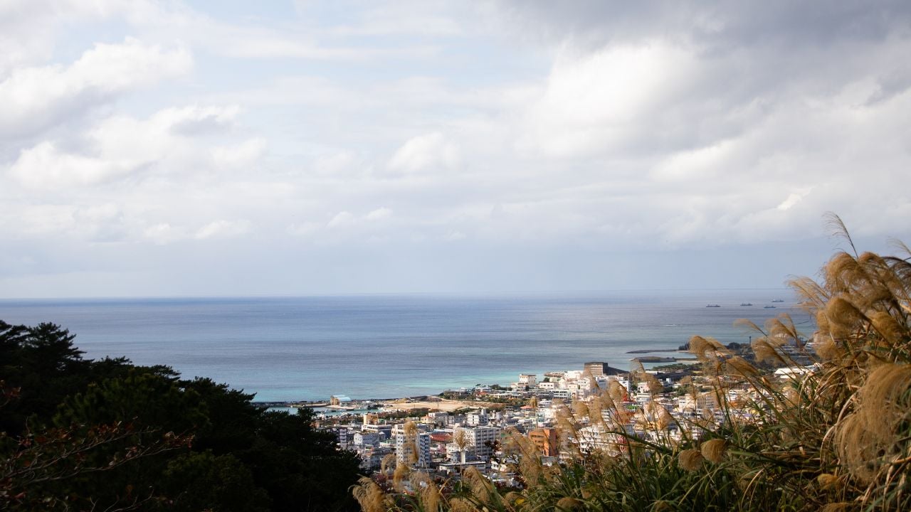 Motobu, Okinawa, Japan - 19 January 2026Coastline of Motobu on a cloudy day
