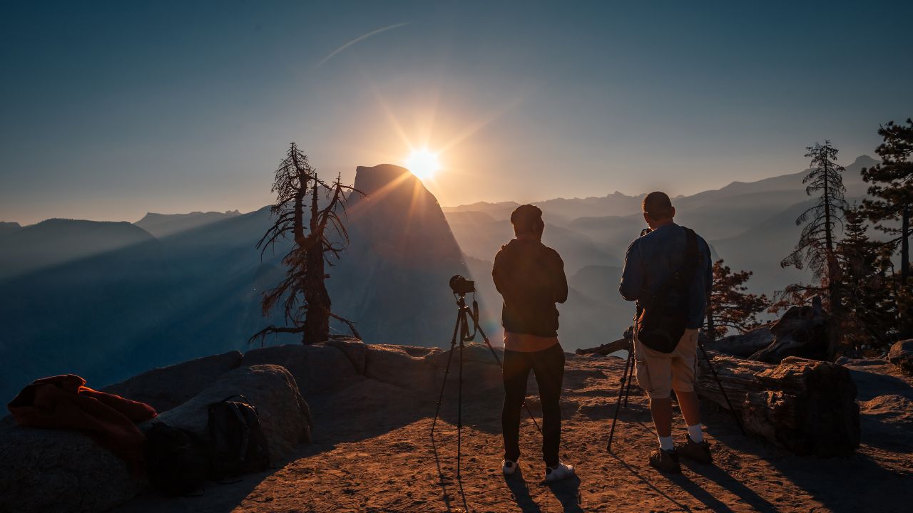 Sunrise at glacier point yosemite national park half dome people photographers sunshine nature outdoor hiking adventure