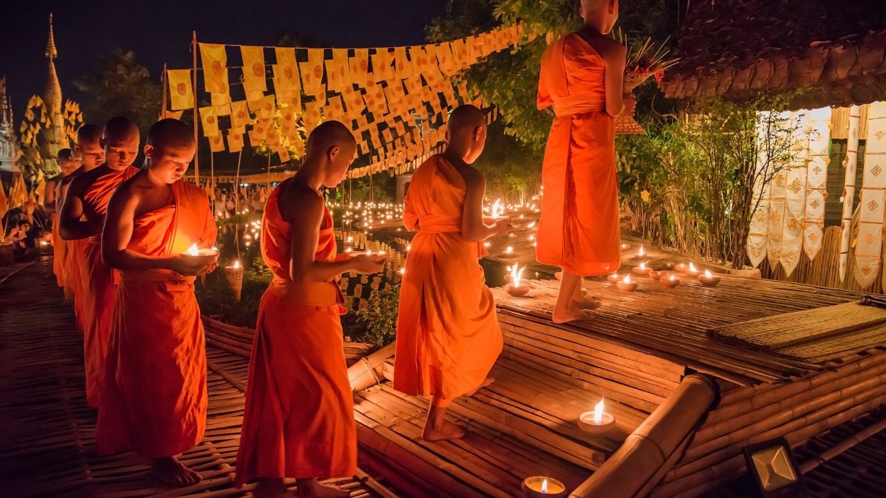 CHIANG MAI, THAILAND - MAY 20, 2016: Young Buddhist monks in religious activities in Visakha Puja Day at the Wat Pan Tao temple, Celebration is commemorate Buddha's birth, enlightenment and death.