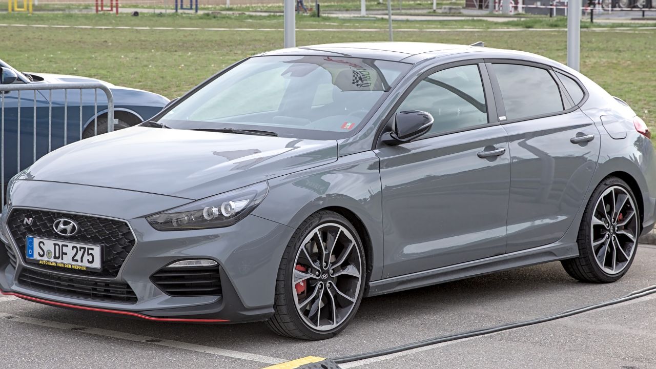 More details Hyundai_i30_Fastback_N