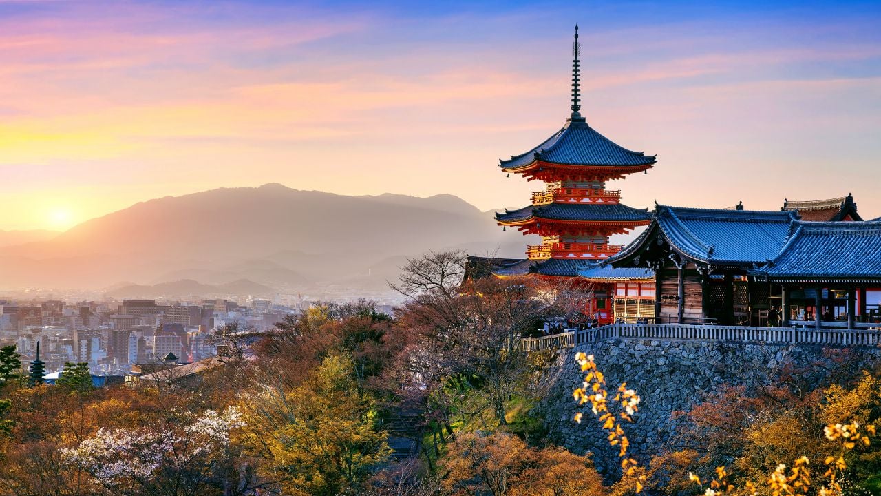Kiyomizu temple at sunset in Kyoto, Japan.