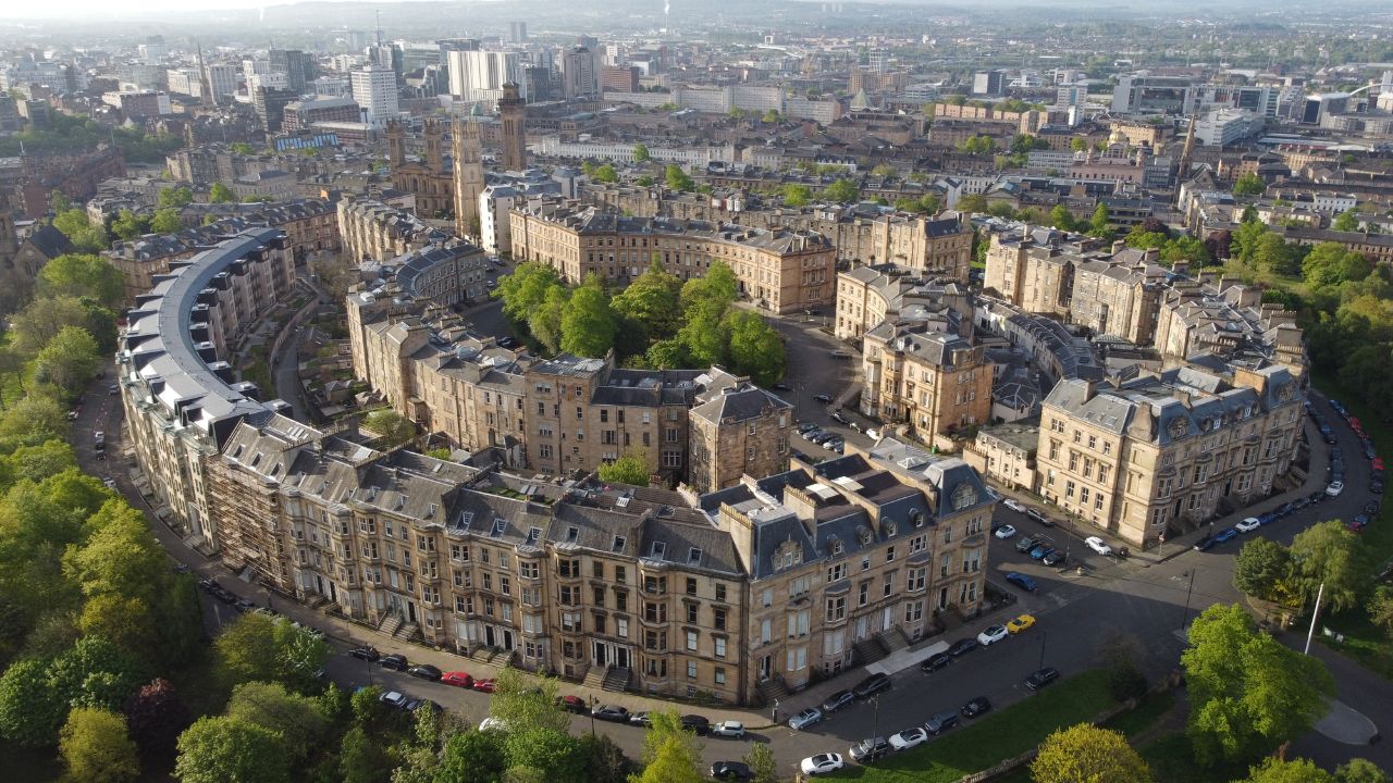 Glasgow, Scotland's vibrant cultural hub, boasts Victorian architecture, bustling Buchanan Street, and the iconic Clyde River. Its blend of historic charm and modern energy makes it ideal for urban li
