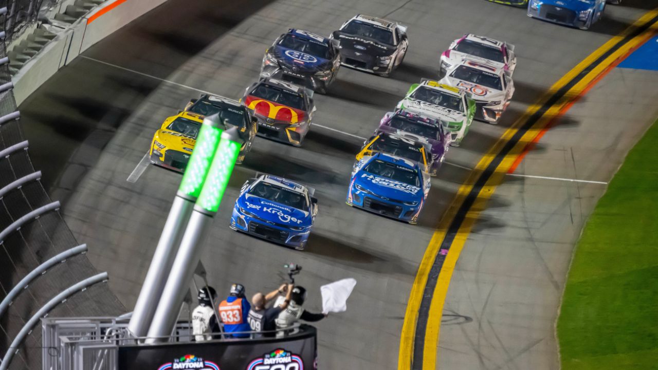 February 19, 2023 - Daytona Beach, FL, USA: RICKY STENHOUSE, Jr. races down the front stretch during the Daytona 500 at the Daytona International Speedway in Daytona Beach FL.