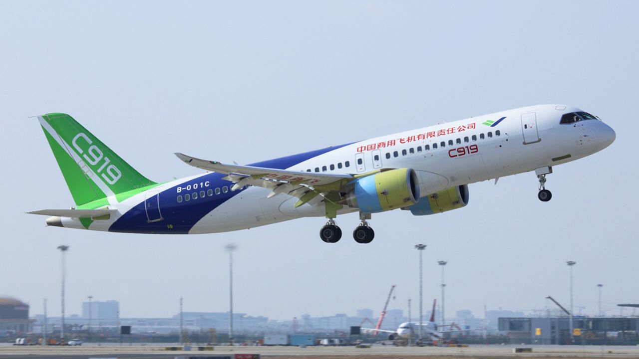 COMAC C919.