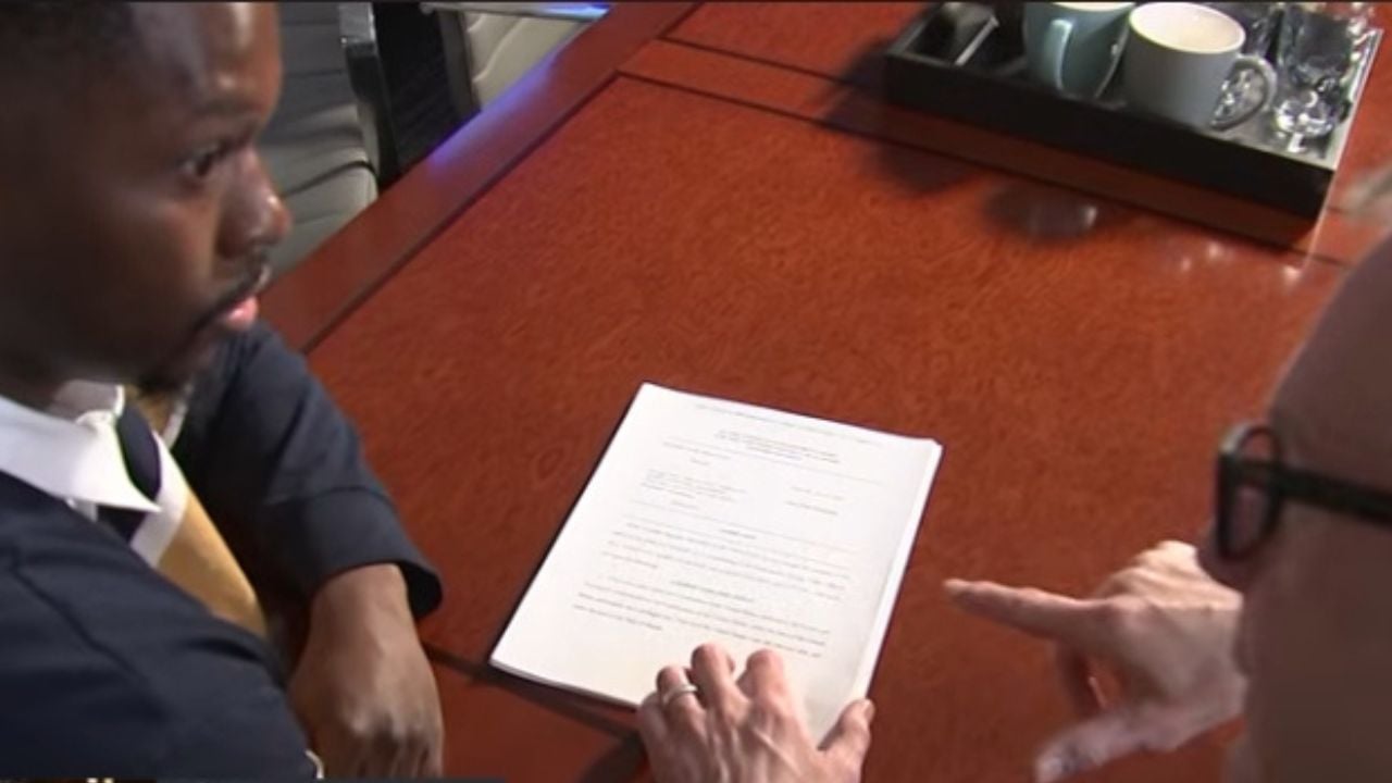 Court Fight Intensifies After Chicago Officer’s Deposition Ends With Badge Surrender.