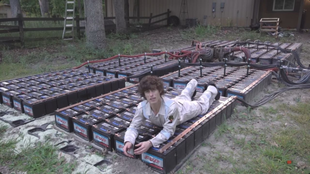 This DIY Experiment With 400 Car Batteries Turns Metal Into Plasma.