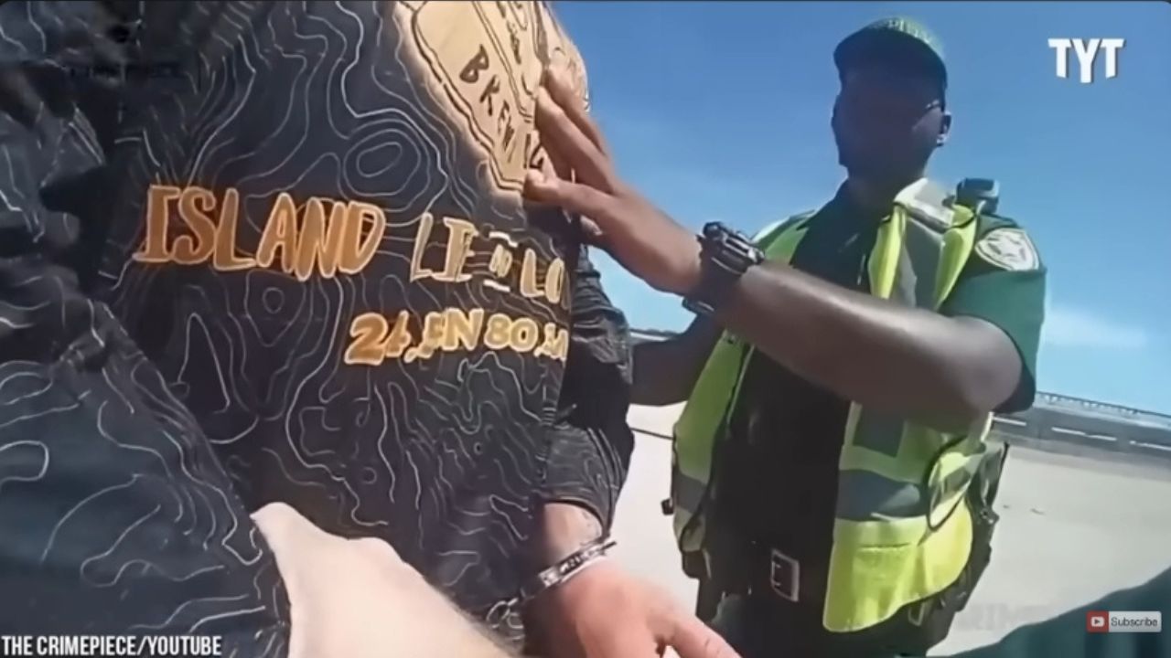 ICE agent pulled over by deputies for DUI.