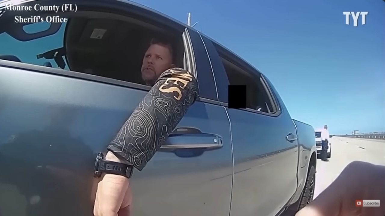 ICE agent pulled over by deputies for DUI.