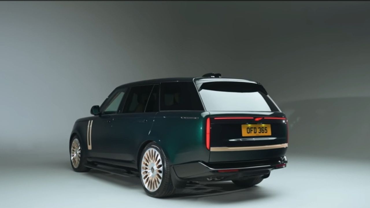 Land Rover Range Rover SV Autobiography by Holland & Holland.