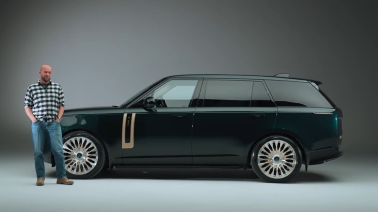 Land Rover Range Rover SV Autobiography by Holland & Holland.