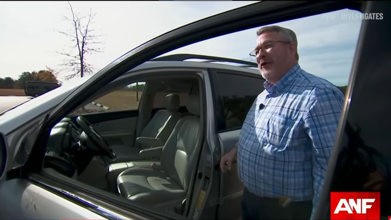 2006 Lexus RX involved in odometer fraud.