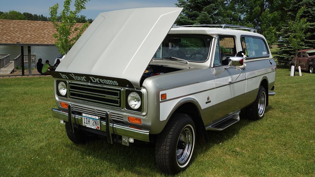 1978 International Scout Traveler Diesel.